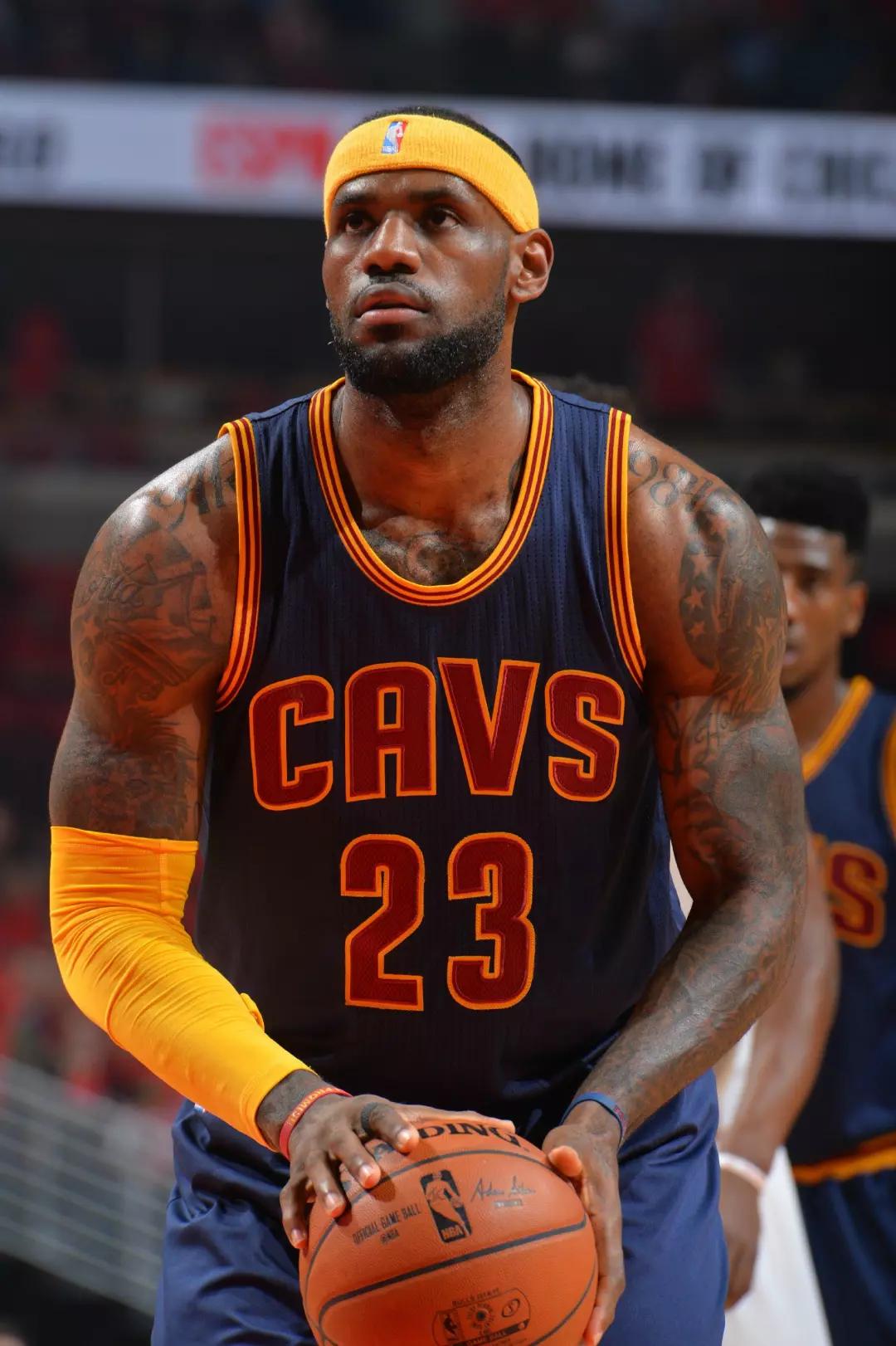 旧将BUFF，攻破皇马大门的埃尔切中场费瓦斯出自皇马青训（旧将反噬：皇马青训出身的费瓦斯为埃尔切攻破皇马球门）