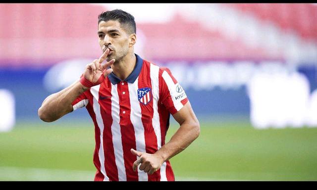 球员表情管理失控太搞笑（球员表情失控，笑翻全场）