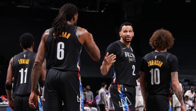 罗体：齐尔克泽想在加斯佩里尼手下踢球，曼联希望纯租借（罗体：齐尔克泽倾向在加斯佩里尼麾下效力，曼联主张纯租借）