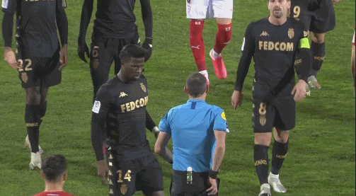 詹姆斯晒与布朗尼打高尔夫：与儿子共度美好时光如今尤为珍贵